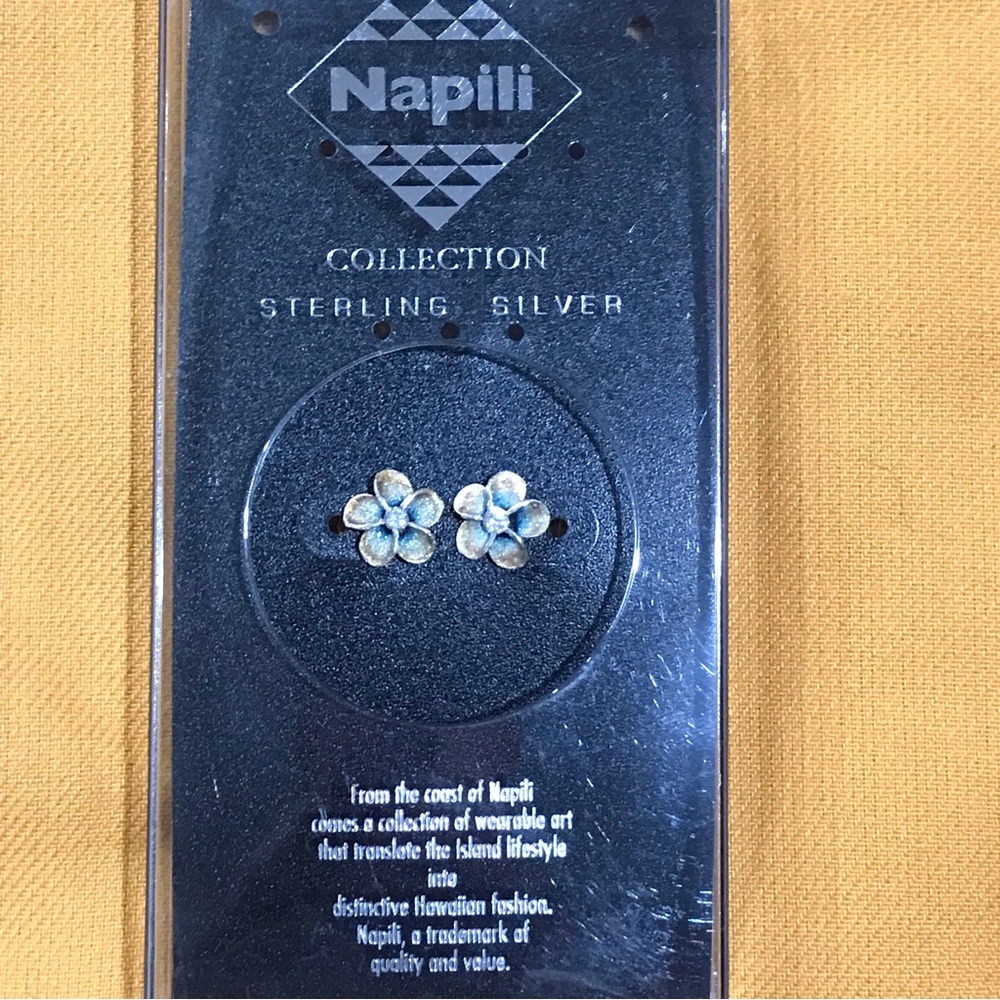 Sterling silver Hawaiian flower earrings